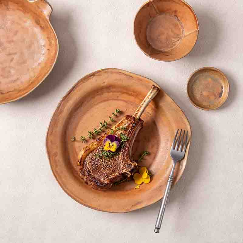 Hotel & Restaurant Porcelain Plate Essteller aus Porzellan für den gedeckten Tisch im Hotelrestaurant