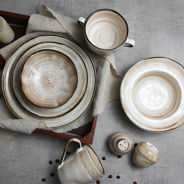 Restaurant-Teller und Schüsseln-Set, Porzellan, Geschirr-Set, beige Farben individuell