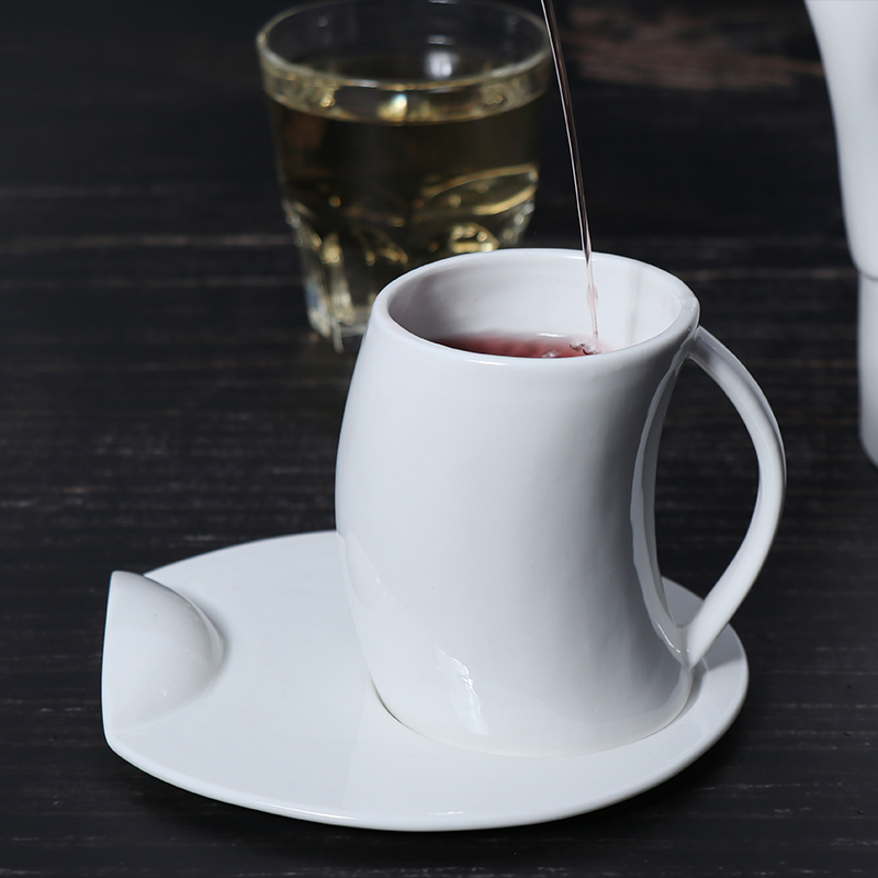 Confident Lady Design Keramik-Teekannen-Set, Porzellan-Teekanne, 590 ml