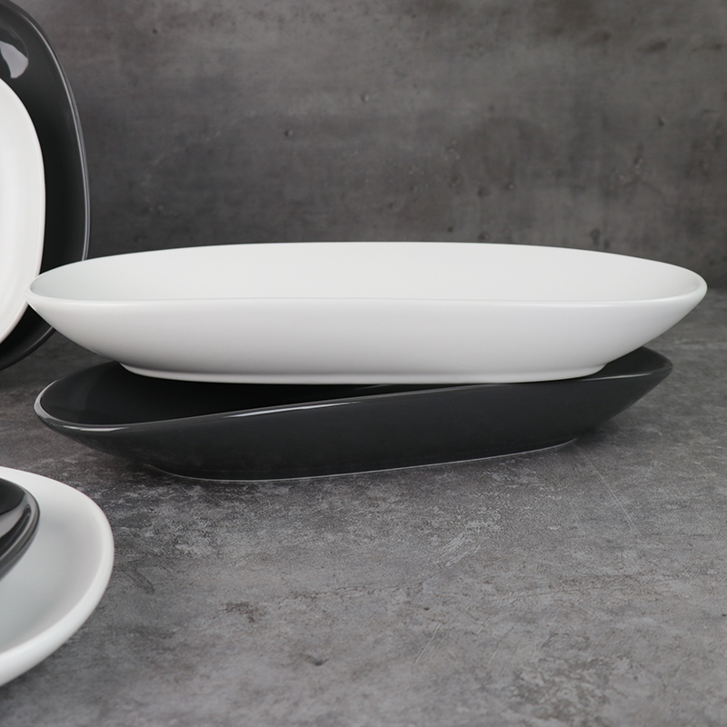 Schwarz-weißes Keramikgeschirr, rechteckiger Restaurant-Essteller – Porzellan, 34 cm