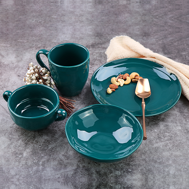 Maßgeschneiderte grüne Tasse aus Keramik