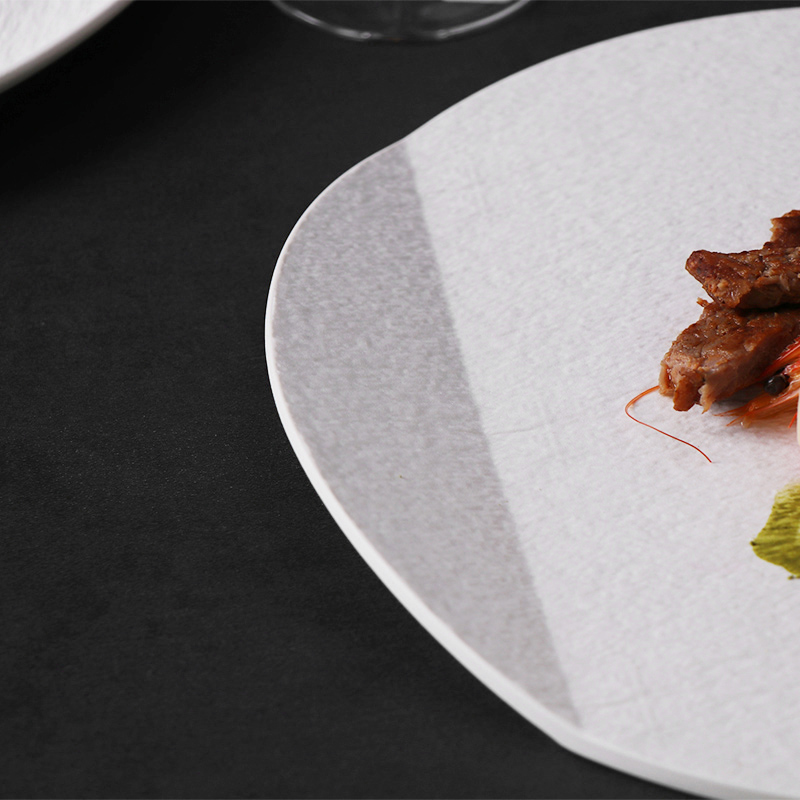 Unregelmäßiger runder Porzellan-Mattteller-Keramik-Essteller für Restaurants