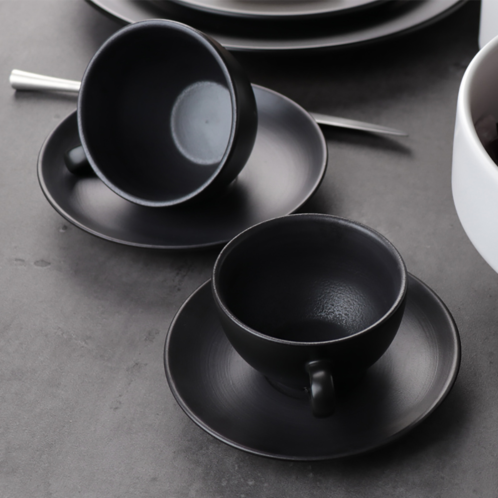 Maßgeschneiderte Geschirr-Keramik-Cappuccino-Tassen, Keramik-Tee-Kaffeetassen mit Untertasse für das Café