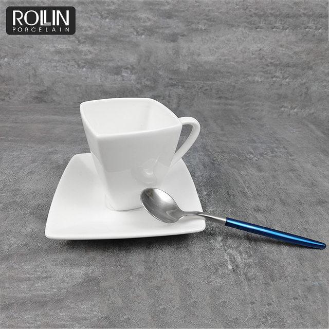 Quadratische Kaffeetasse mit einzigartigem Design