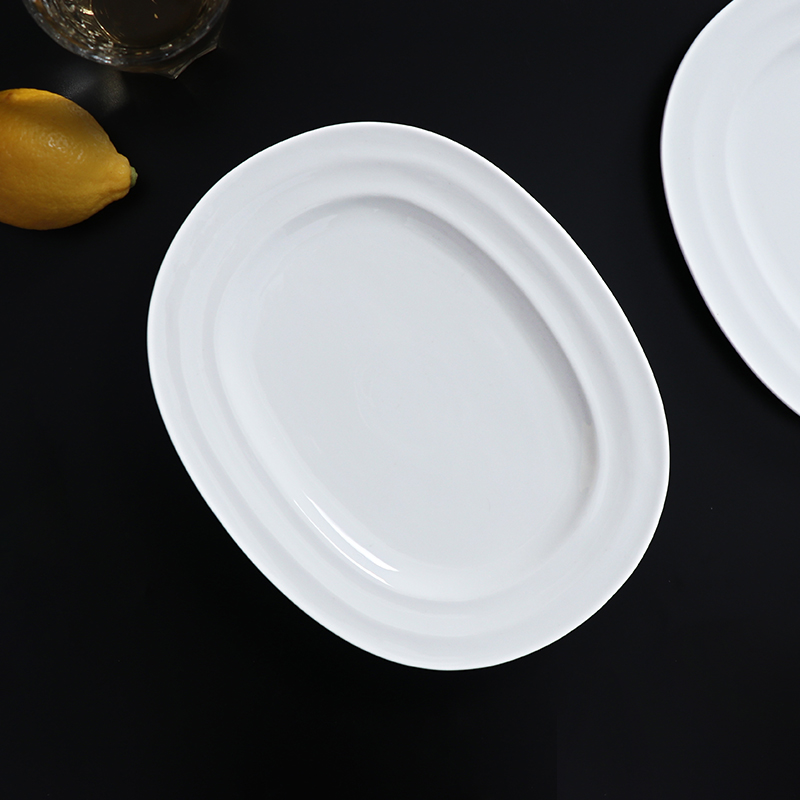Weißes Porzellanteller-Set, kommerzielles Geschirr