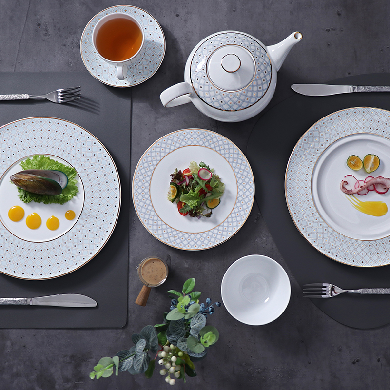 Weißes Geschirr aus Bone China, Bone China-Porzellan, Bone China-Geschirr