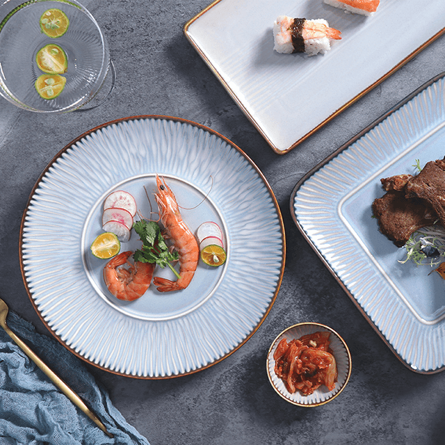 Blauer Porzellan-Essteller