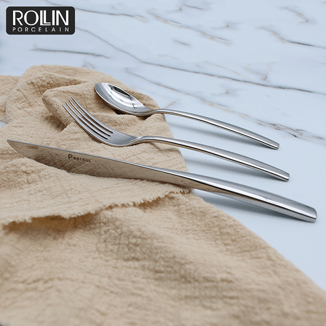 Kann individuelle Logo-Edelstahl-Bestecksets für das Hotel herstellen