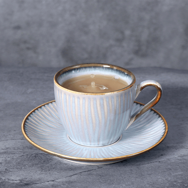 Blauer Porzellan-Essteller