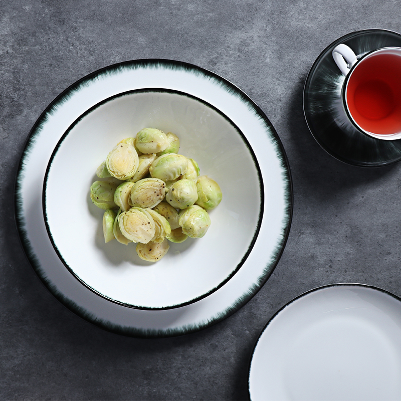 Minimalistisches Bone China-Geschirrset aus feinem Porzellan, Restaurant-Teller-Set